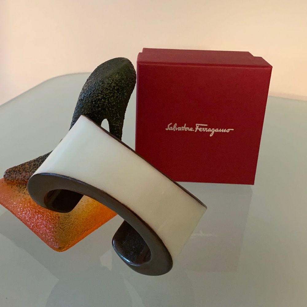 NEW Salvatore FERRAGAMO bangle BRACELET Italy $385